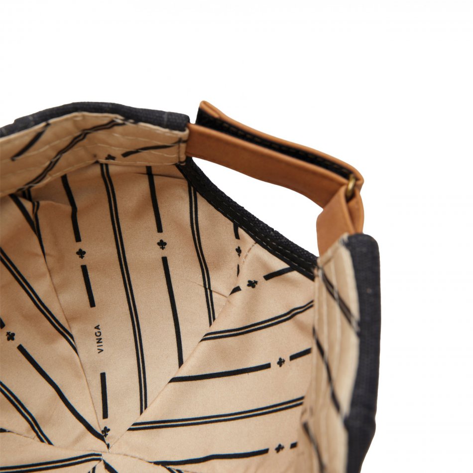 Bosler AWARE™ recycled canvas cap zwart