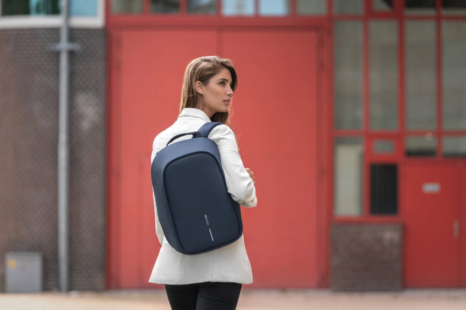 Bobby Hero Small, anti-diefstal rugzak donkerblauw, zwart