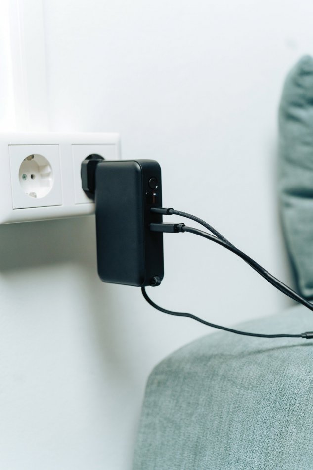 Urban Vitamin Eureka 65W Hybrid 10.000 mah powerbank/oplader