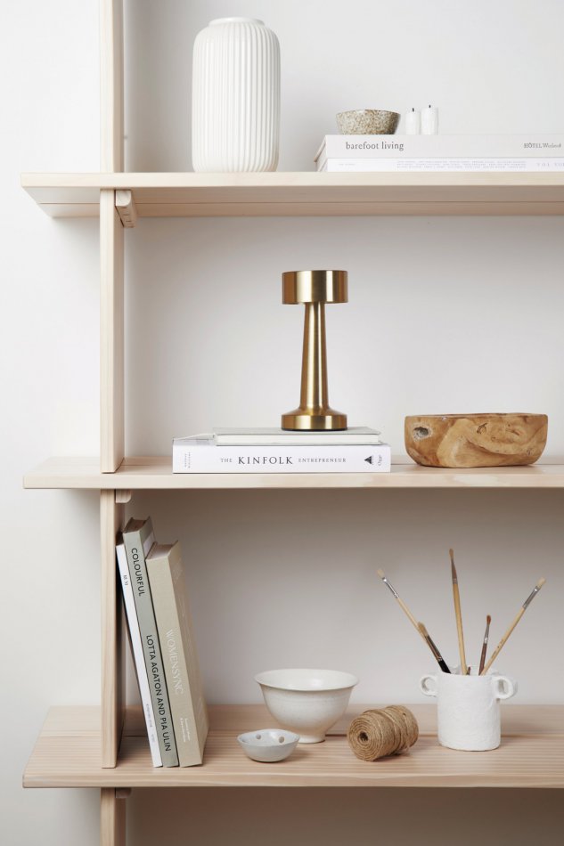 Maris RCS recycled ABS tafel lamp goudkleurig